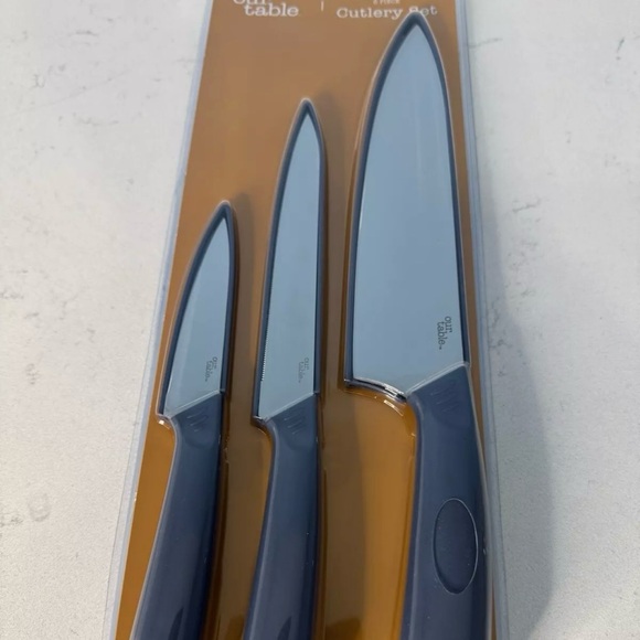 Hampton Forge - Our Table 6-Piece
Cutlery Set - Dark Denim Color - Brand
New Set - Picture 1 of 6